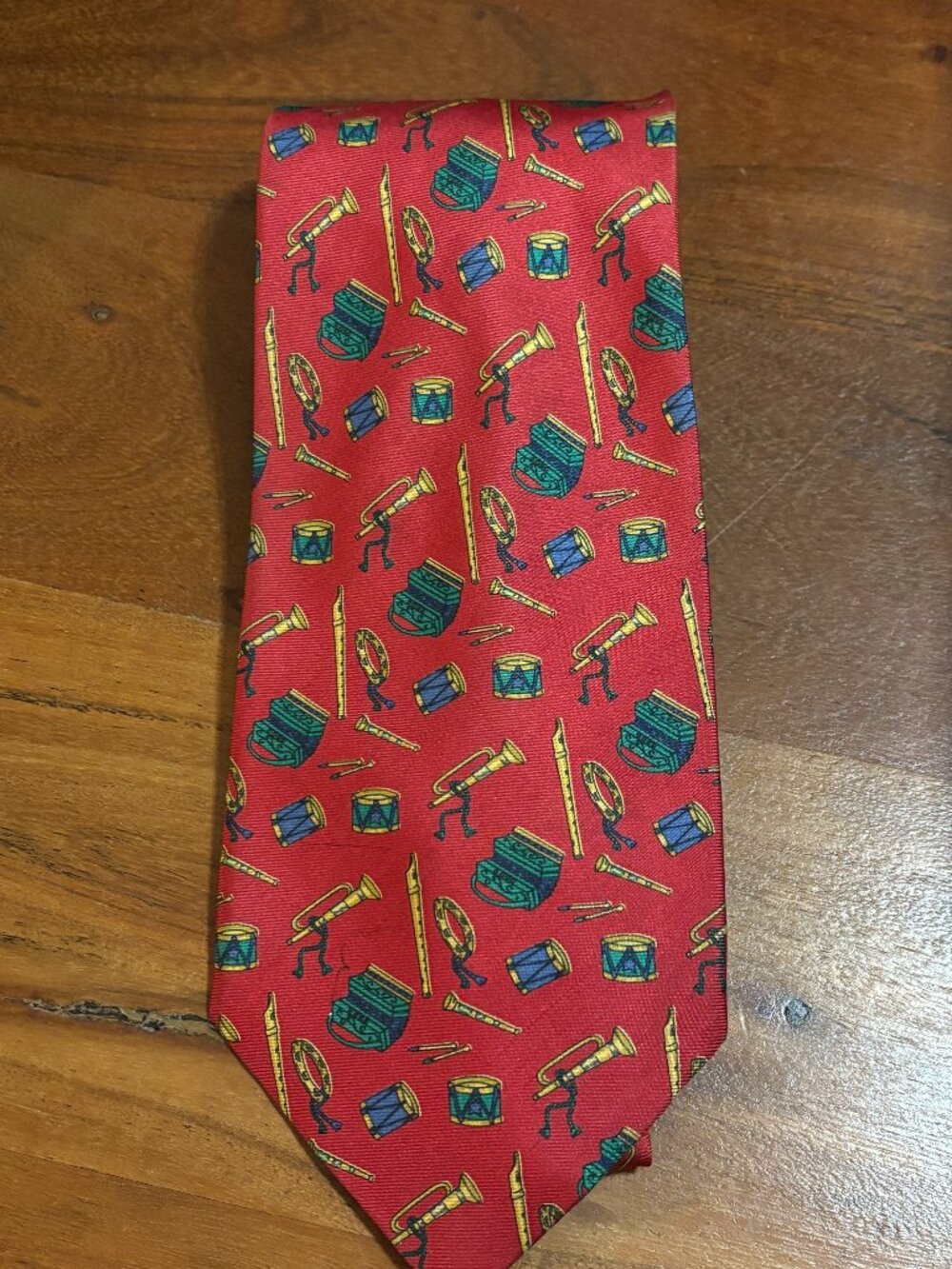 Michelsons of London Musical Design Red and Blue Pure Silk